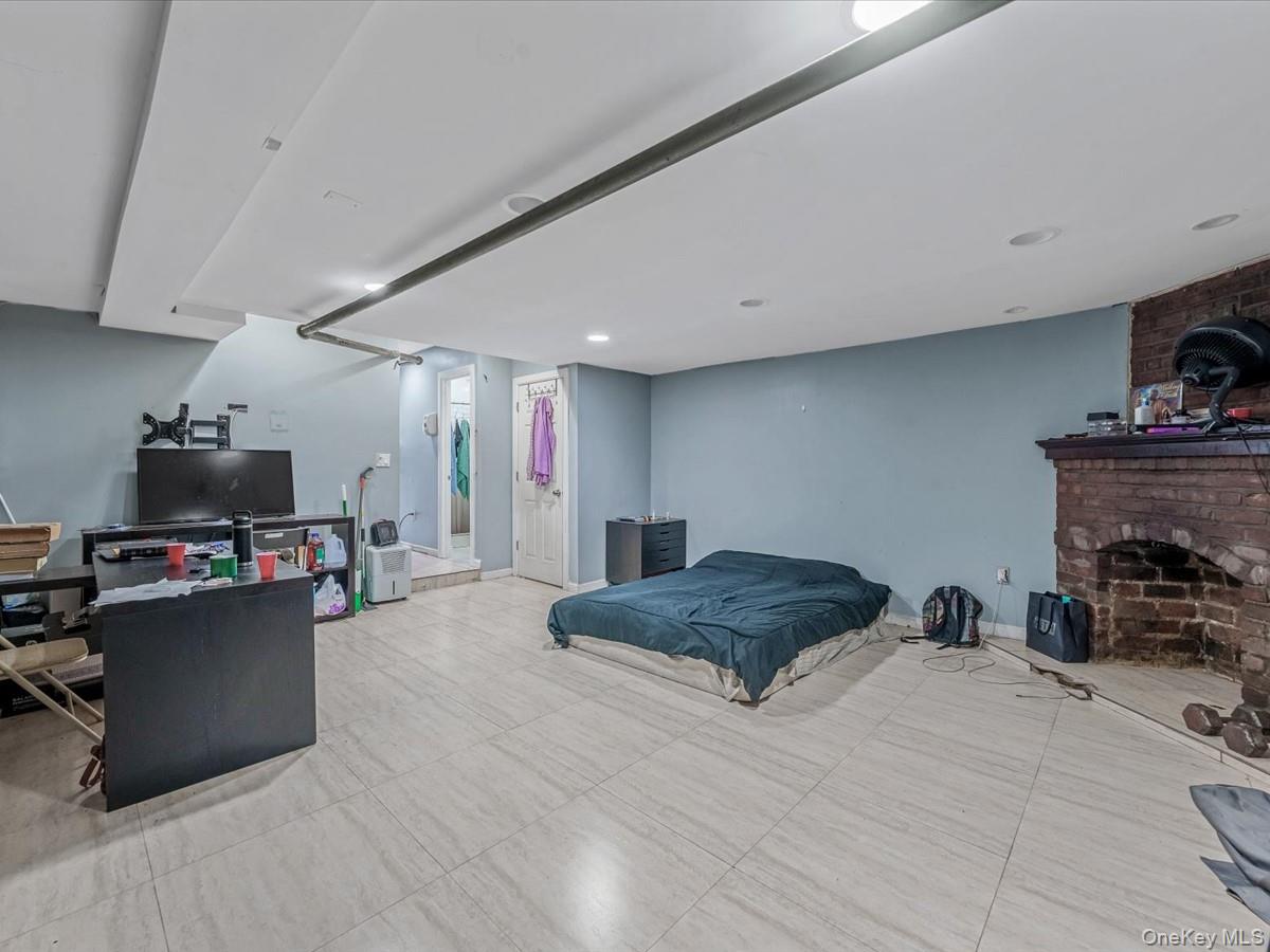 #18 photo, 17209 Sayres Avenue, Jamaica , NY 11433