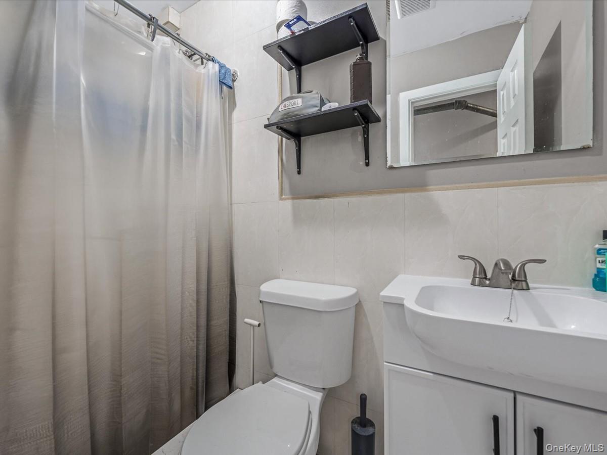 #19 photo, 17209 Sayres Avenue, Jamaica , NY 11433