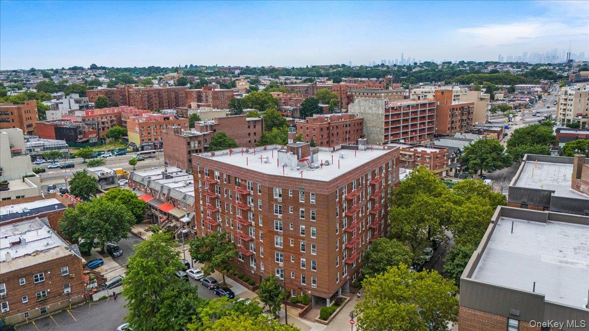 #11 photo, 84-20 51st Avenue, एल्महर्स्ट Elmhurst , NY 11373