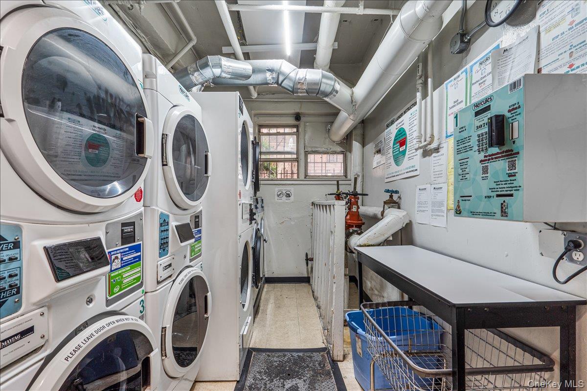 #14 photo, 84-20 51st Avenue, एल्महर्स्ट Elmhurst , NY 11373