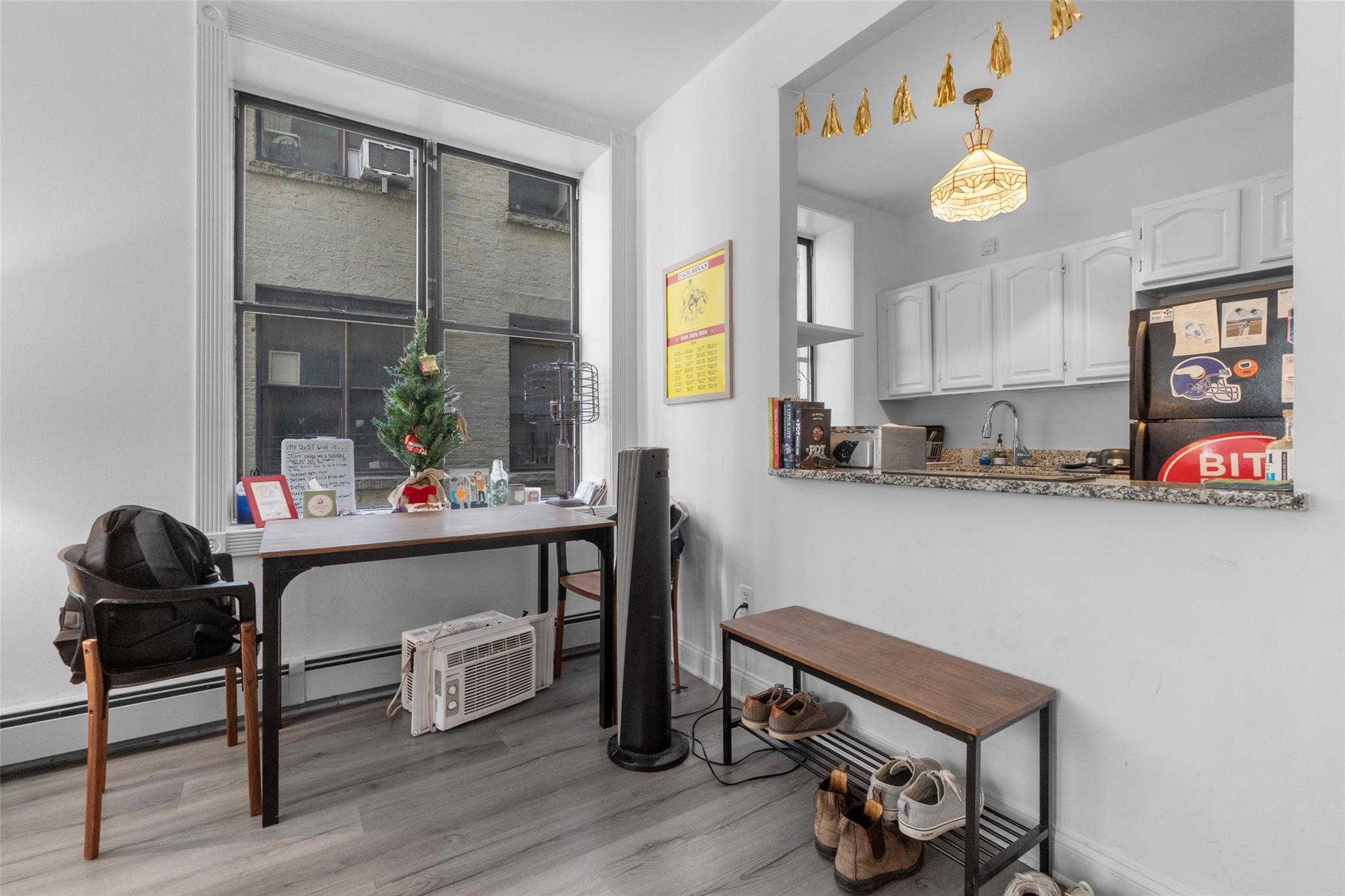 #17 photo, 178 E 2, New York (Manhattan) , NY 10009