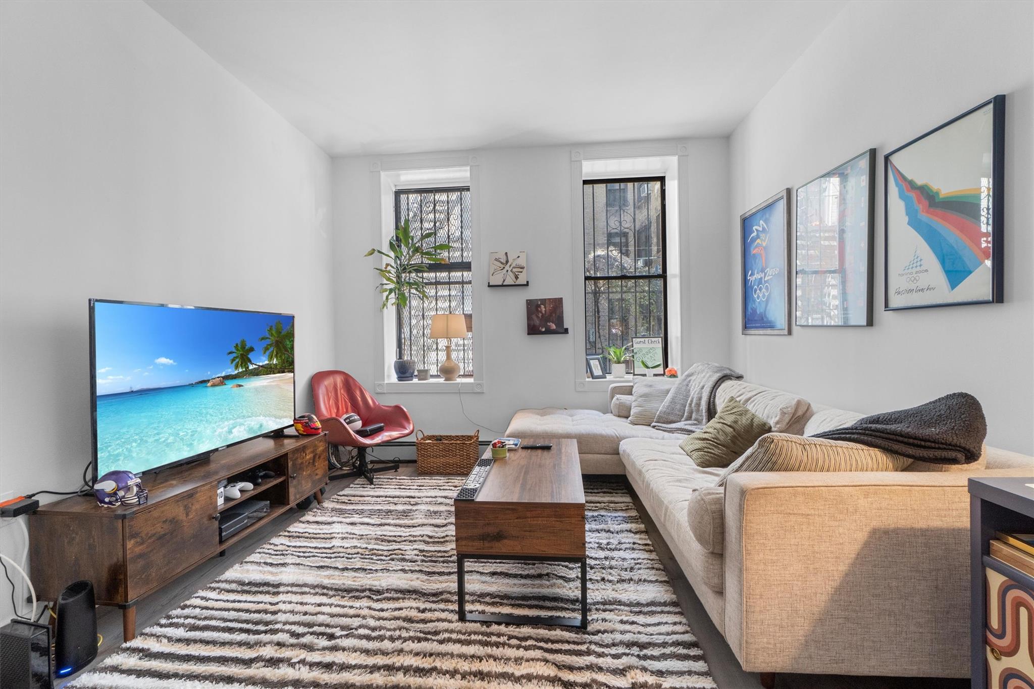 #20 photo, 178 E 2, New York (Manhattan) , NY 10009