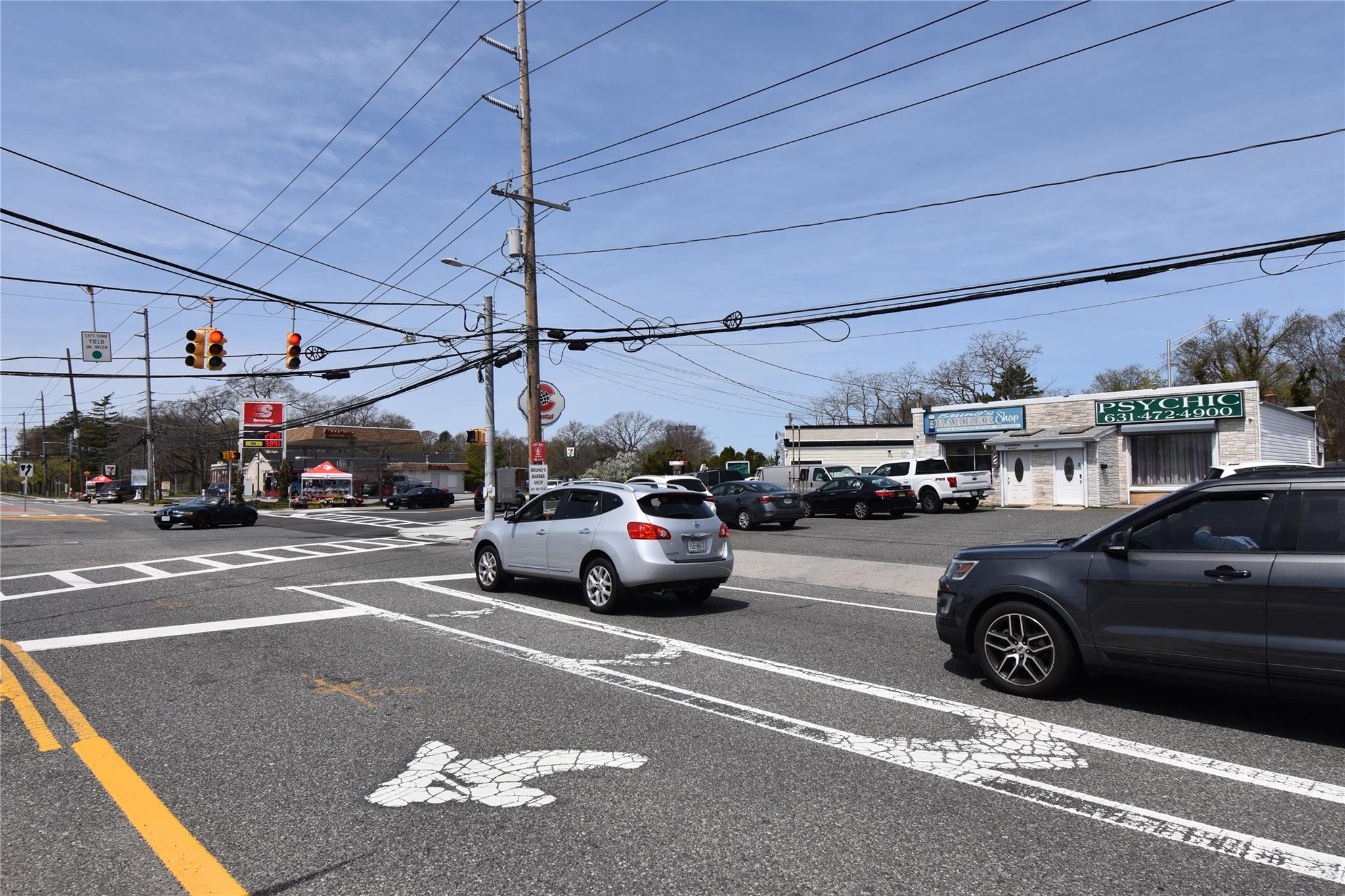 #5 photo, 317 Union Avenue, サフォーク郡 Holbrook , NY 11741