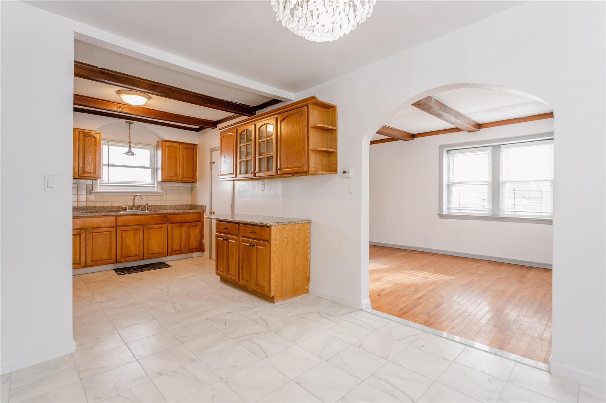 #4 photo, 32-12 208 Street, クイーンズ区 Bayside , NY 11361