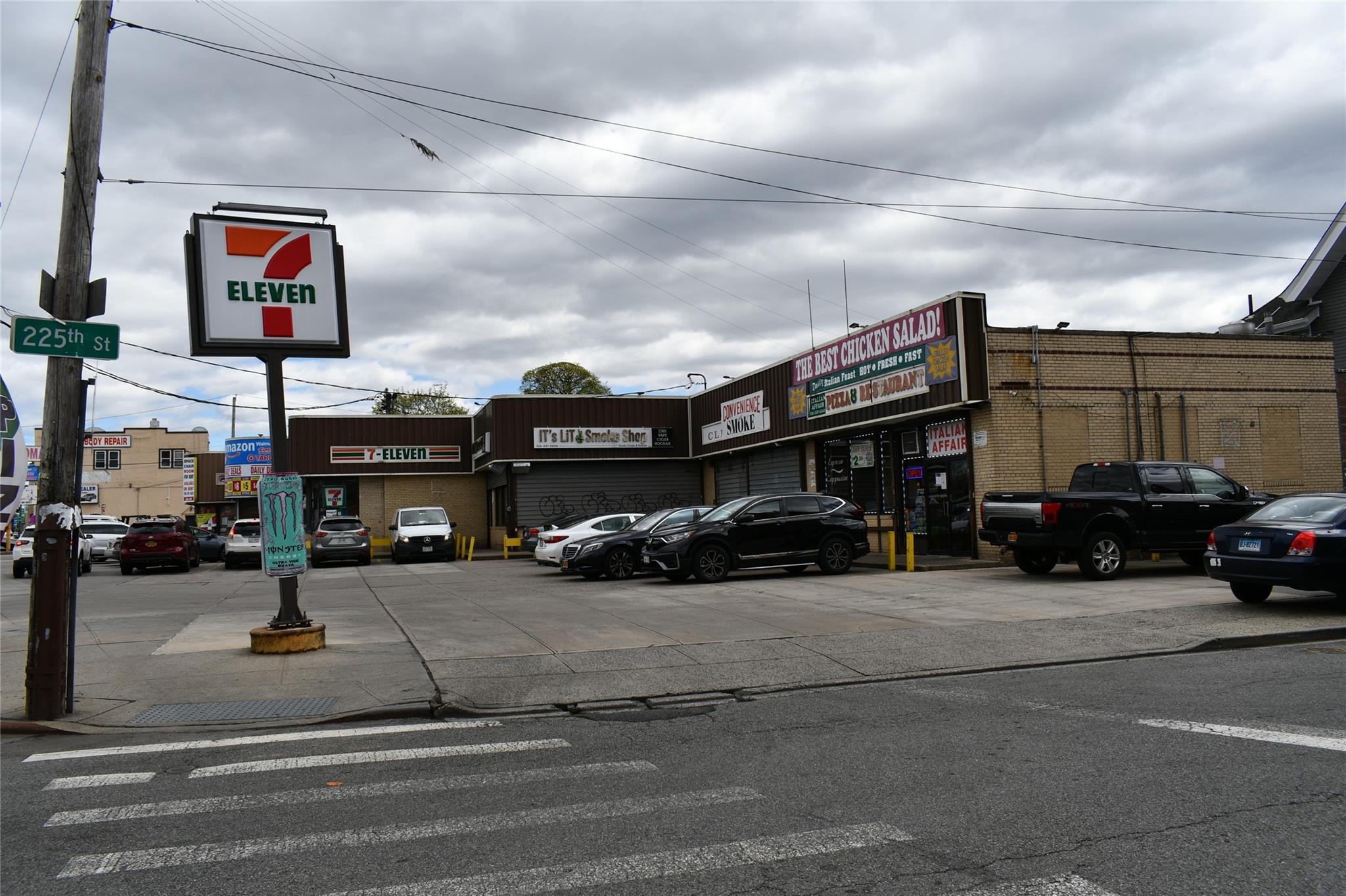 #2 photo, 225-02-06-08-10-12-14 Jericho Turnpike, ナッソー郡 Bellerose , NY 11101