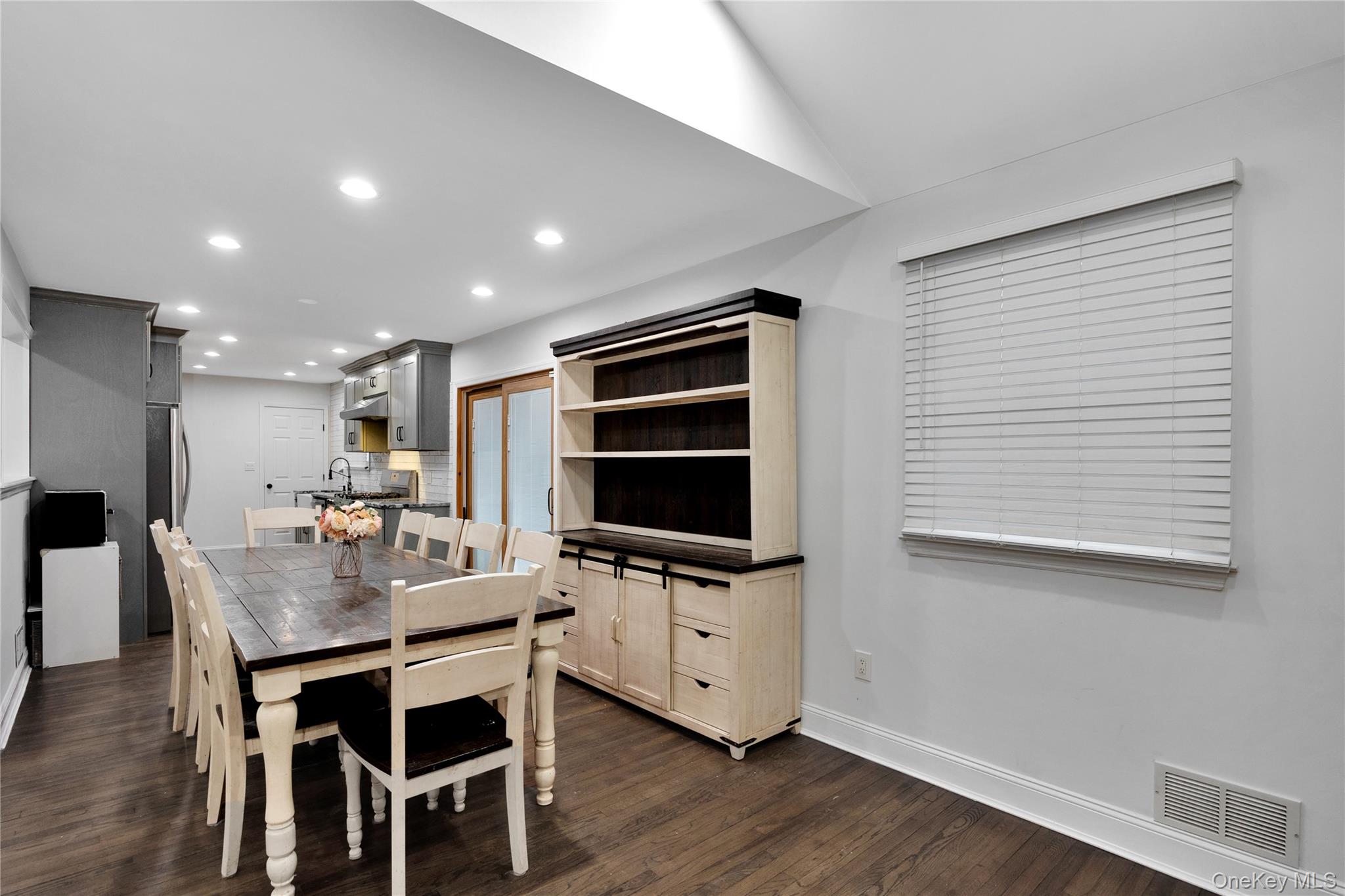 #10 photo, 110 Saint Marks Lane, Islip , NY 11751