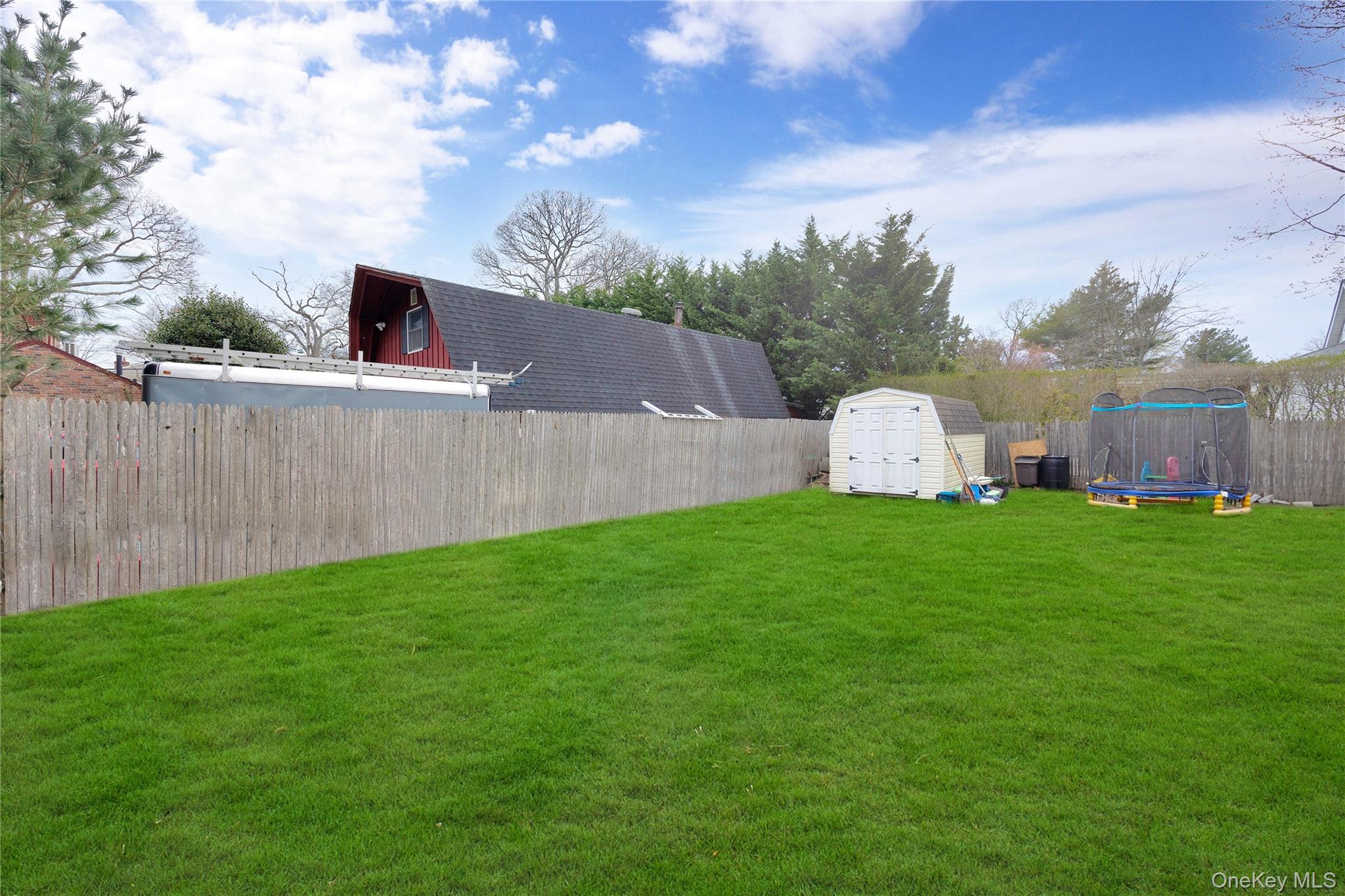 #19 photo, 110 Saint Marks Lane, Islip , NY 11751