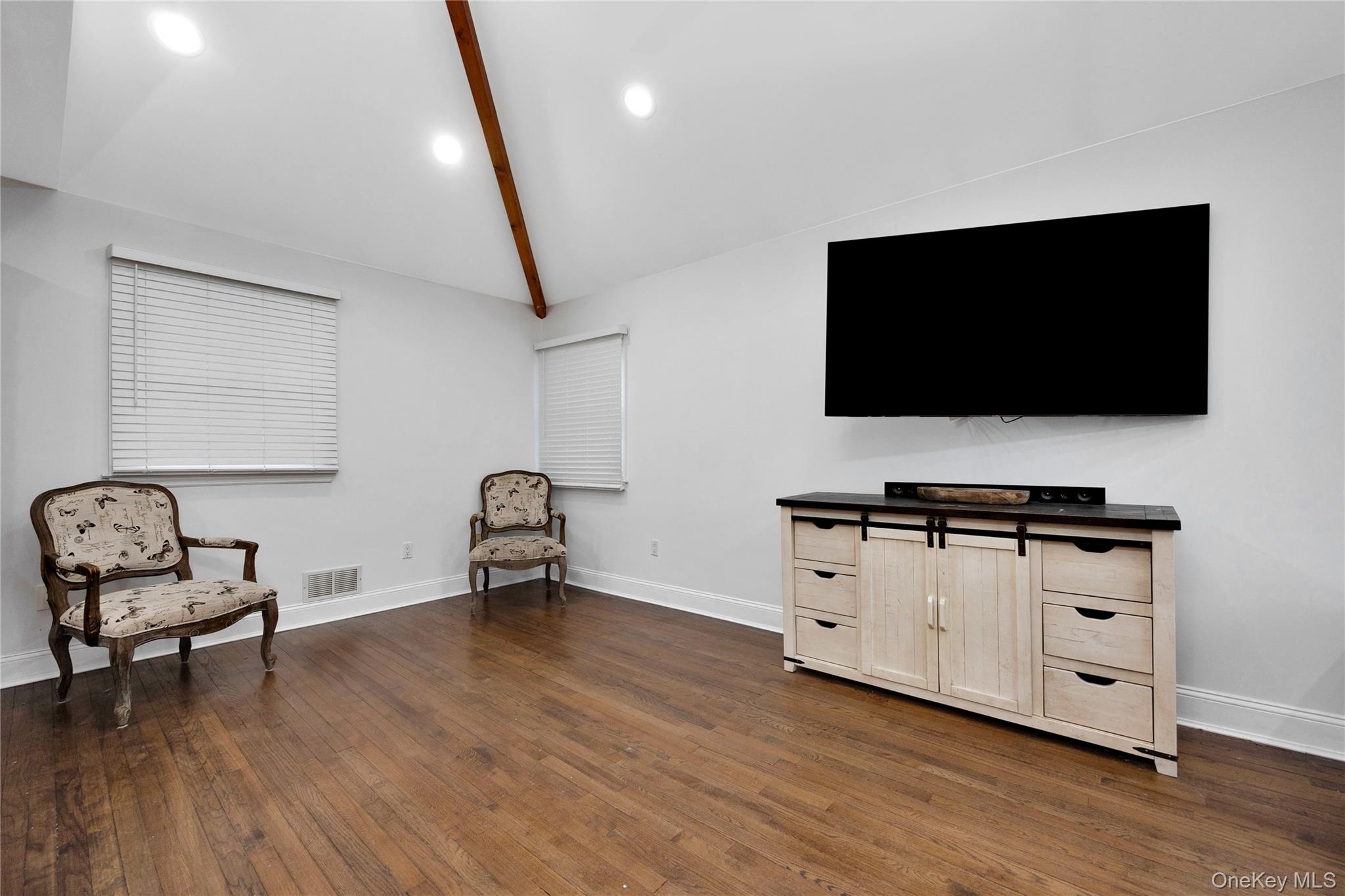 #9 photo, 110 Saint Marks Lane, Islip , NY 11751