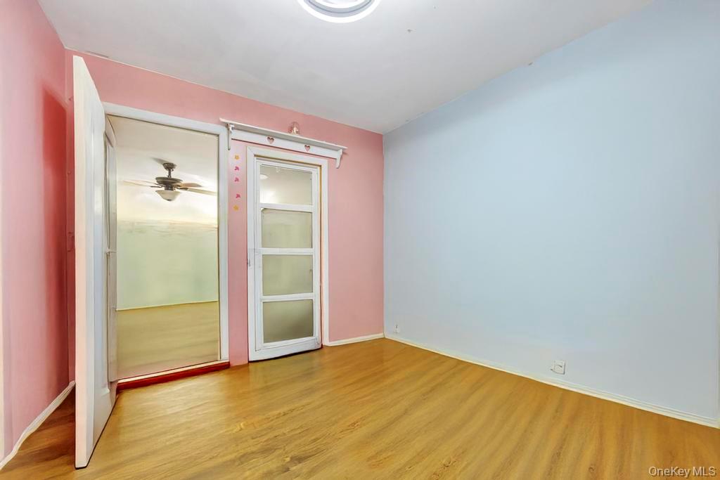 #15 photo, 14 Urn Court, Brentwood , NY 11717