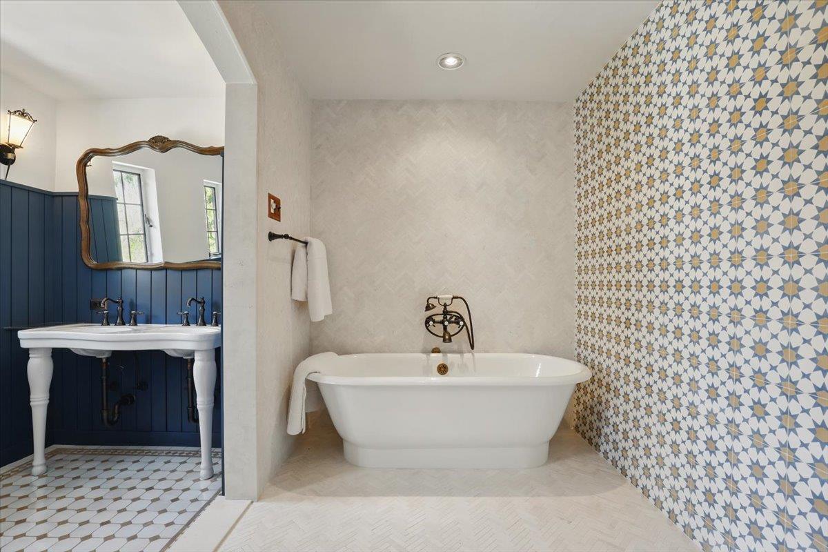 #12 photo, 335 Croton Dam Road, Ossining , NY 10562