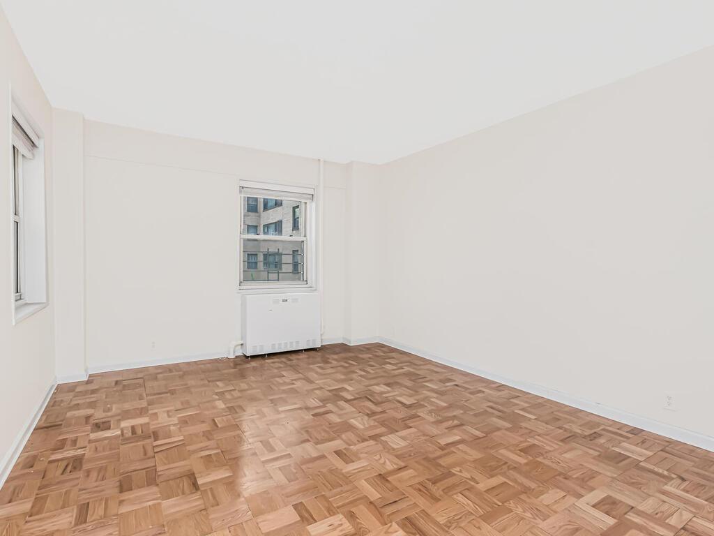 #13 photo, 7 Fordham Hill Oval, Bronx , NY 10468