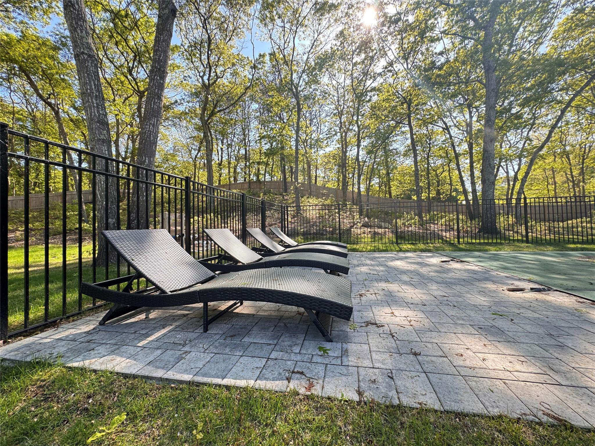 #12 photo, 3 Debbie Trail, サフォーク郡 Hampton Bays , NY 11946