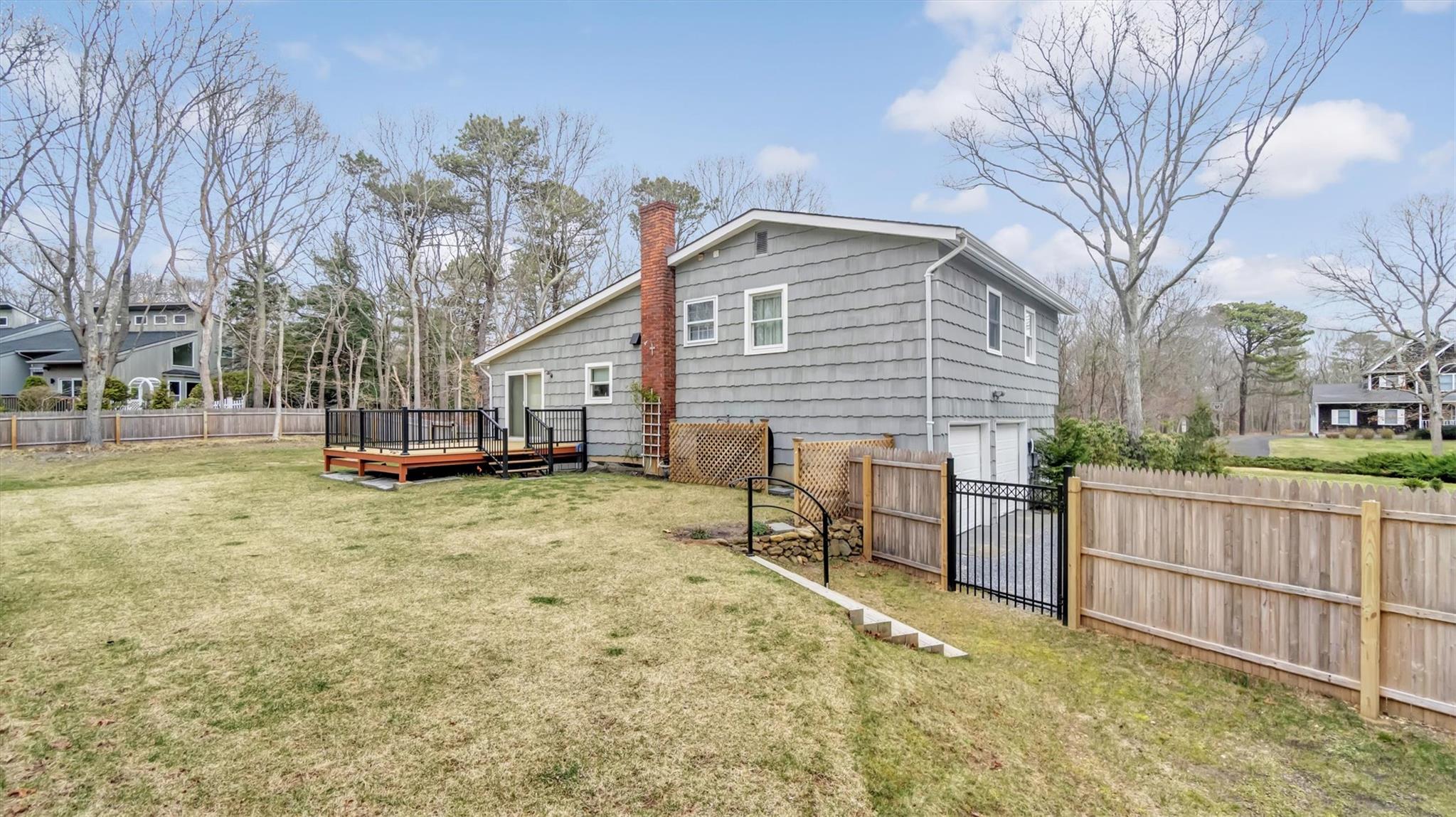 #17 photo, 3 Debbie Trail, サフォーク郡 Hampton Bays , NY 11946