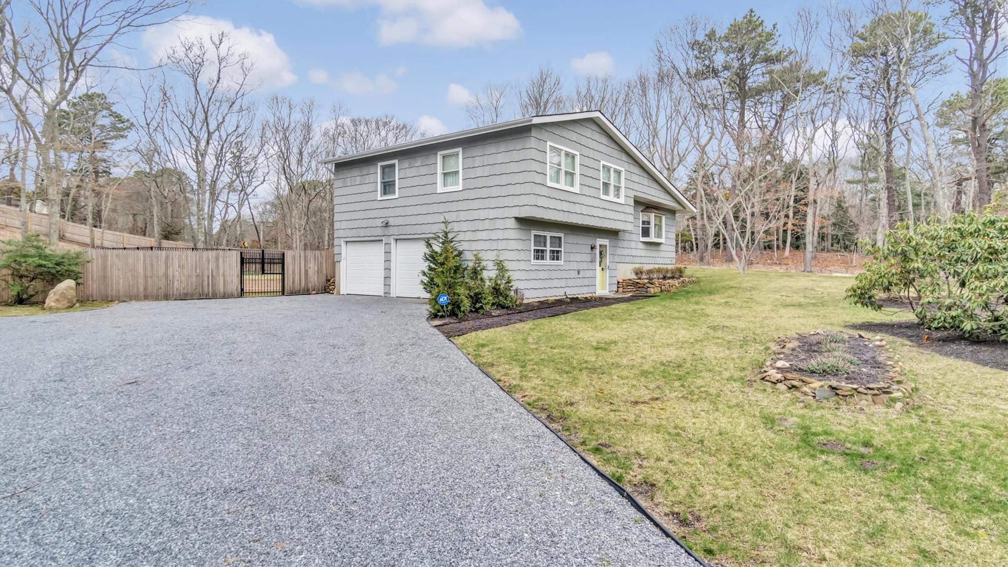 #5 photo, 3 Debbie Trail, サフォーク郡 Hampton Bays , NY 11946