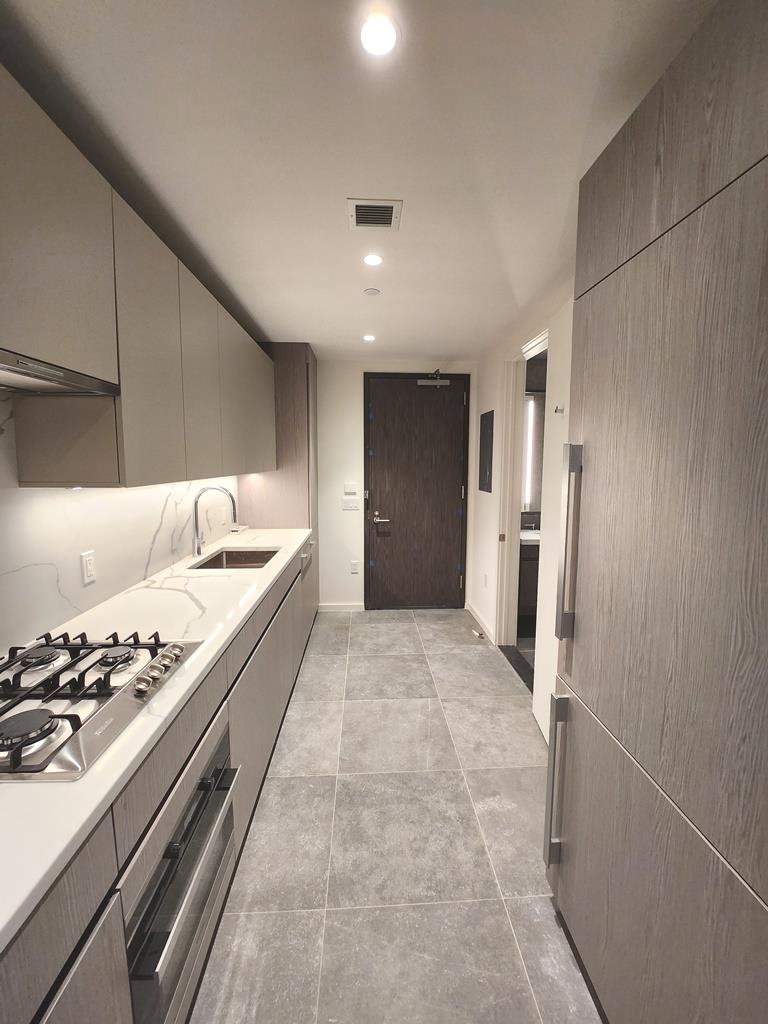 #9 photo, 133-36 37th Avenue, 法拉盛 Flushing , NY 11354