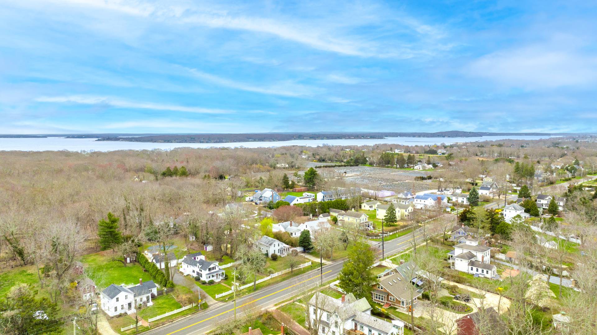 #2 photo, 8300 Main Road, East Marion , NY 11939