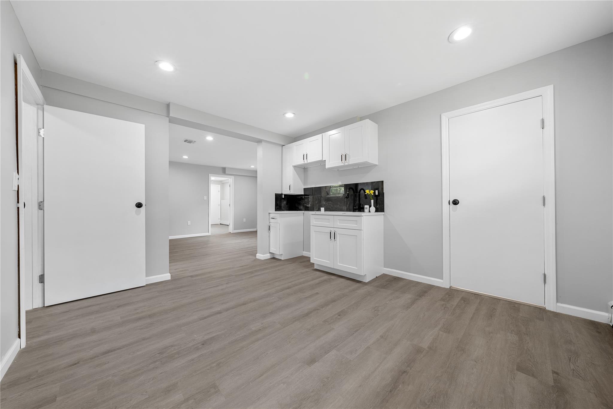 #20 photo, 38 Moffitt Boulevard, East Islip , NY 11730