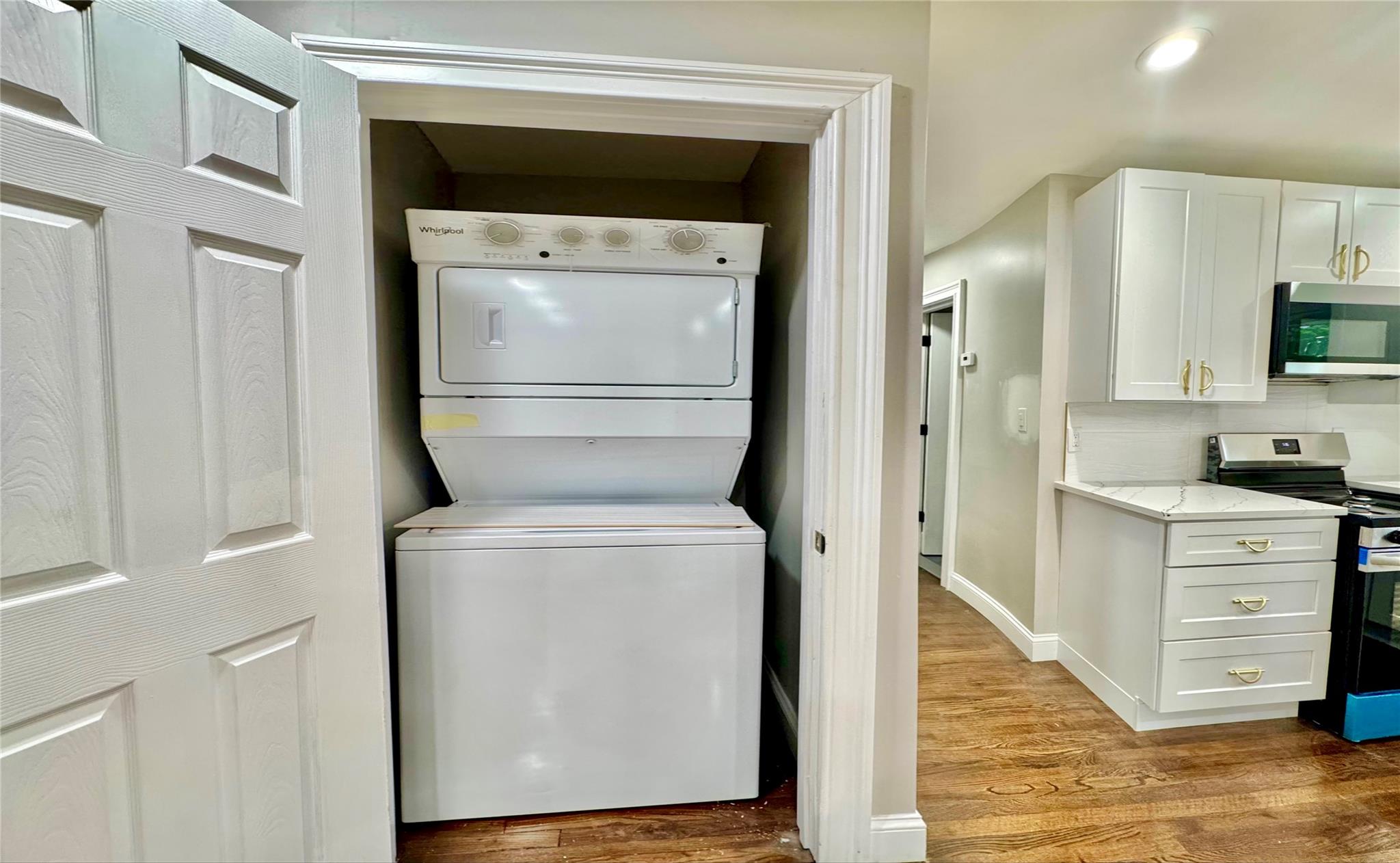 #8 photo, 38 Moffitt Boulevard, East Islip , NY 11730