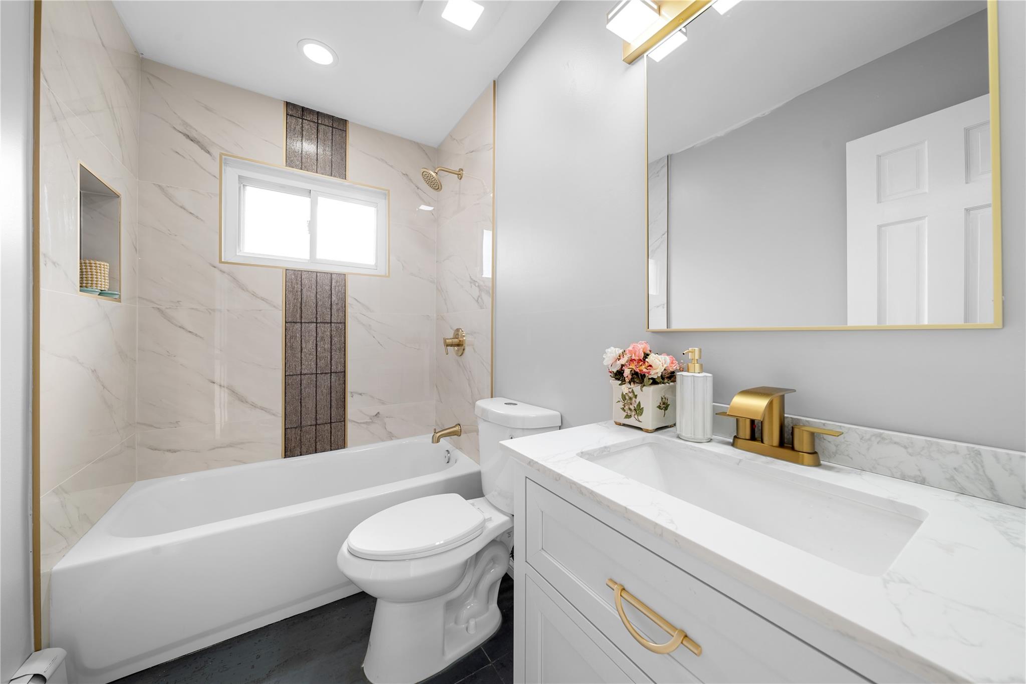 #9 photo, 38 Moffitt Boulevard, East Islip , NY 11730