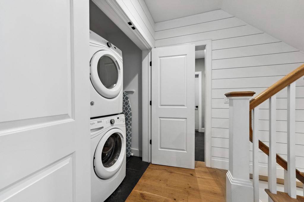 #39 photo, 97 Oak Lane, Amagansett , NY 11937