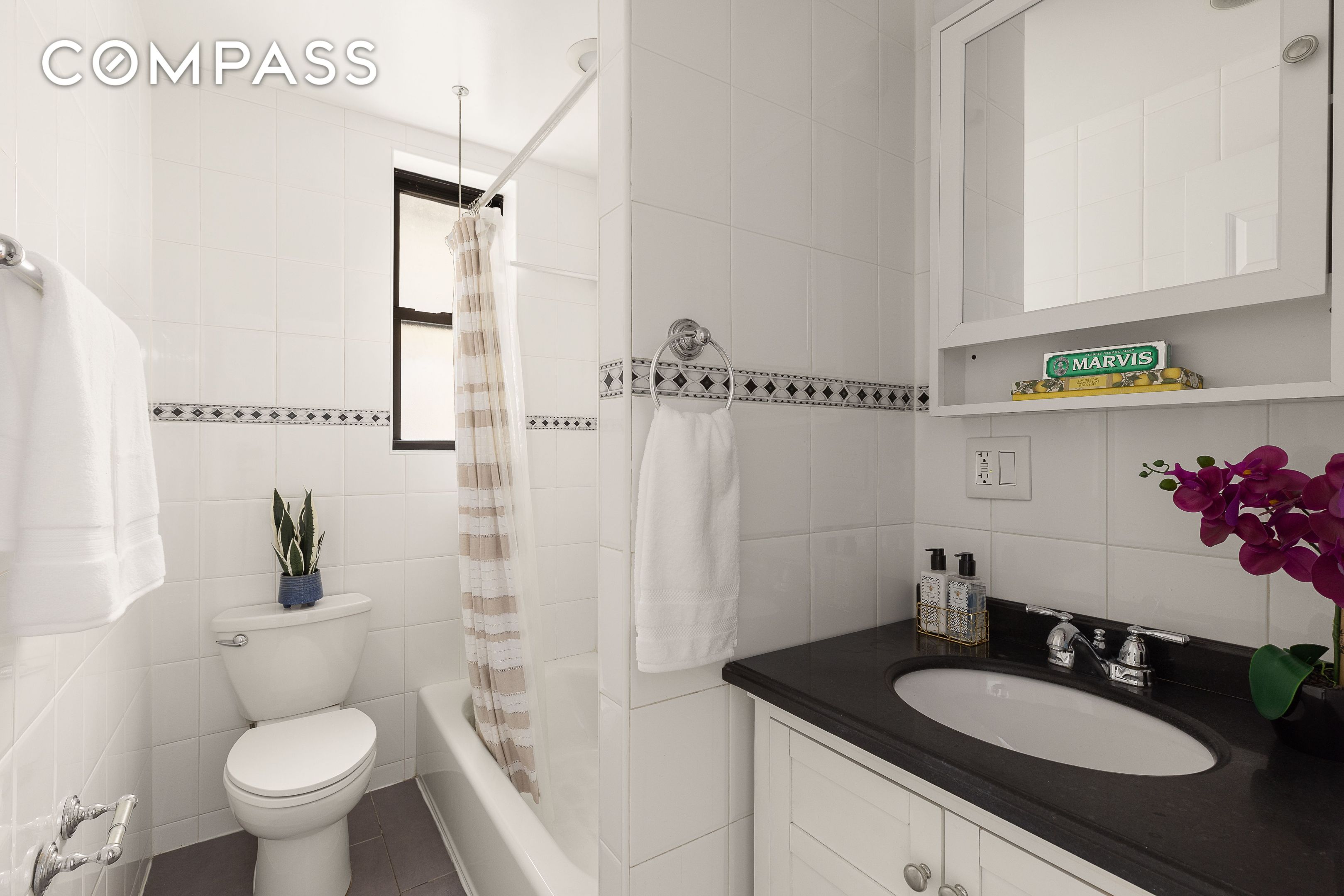 #8 photo, 801 Riverside Drive, マンハッタン Washington Heights , NY 10032