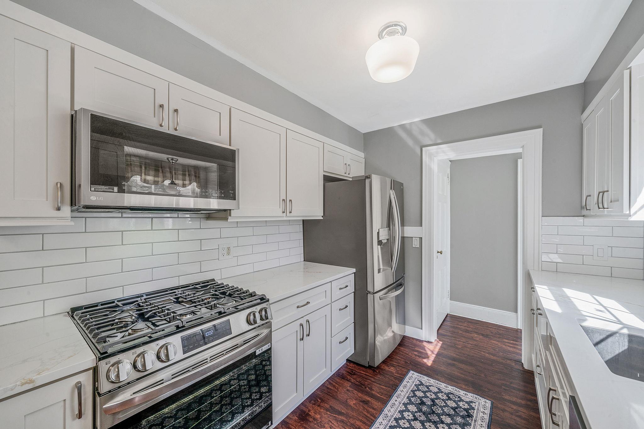 #12 photo, 1 Prospect Avenue, Garden City , NY 11530