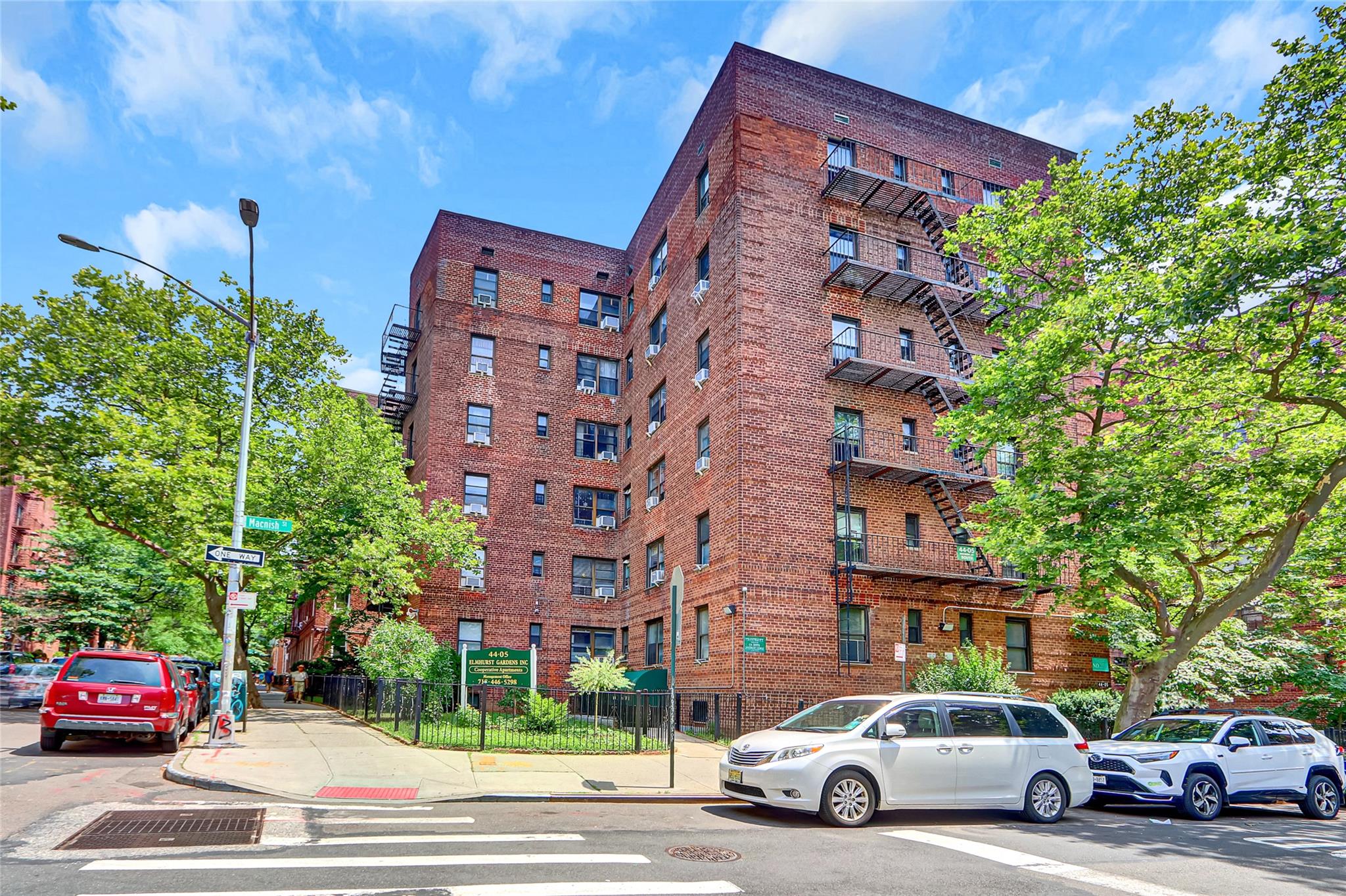 #16 photo, 4405 Macnish Street, クイーンズ区 Elmhurst , NY 11373