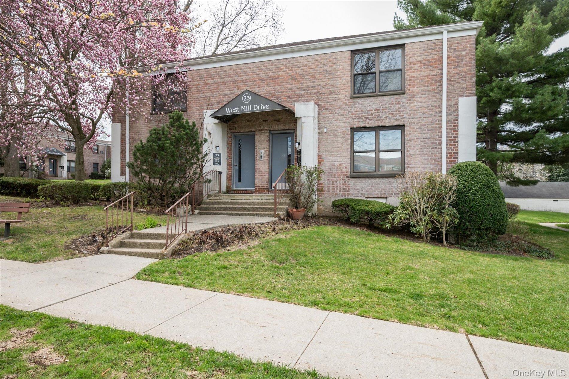 #2 photo, 23 West Mill Drive, Great Neck , NY 11021