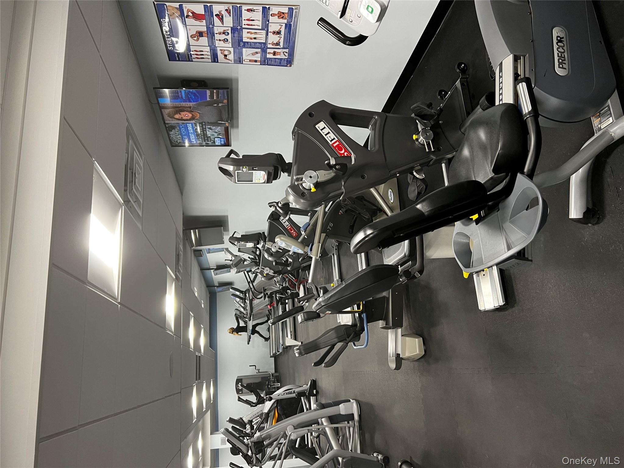 #11 photo, 2 Bay Club Drive, كوينز Bayside , NY 11360