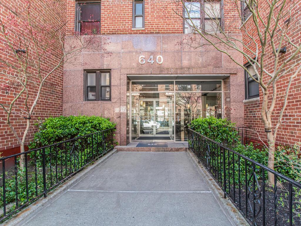 #10 photo, 640 W 239 Street, 布朗士 Bronx , NY 10463