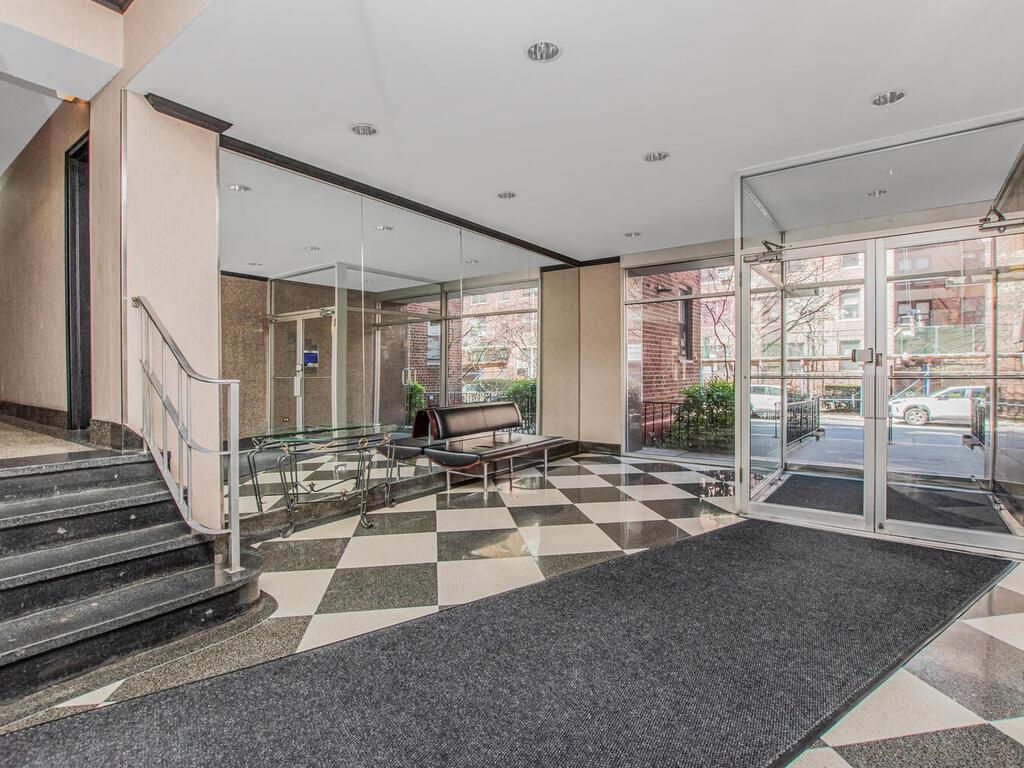 #12 photo, 640 W 239 Street, 布朗士 Bronx , NY 10463