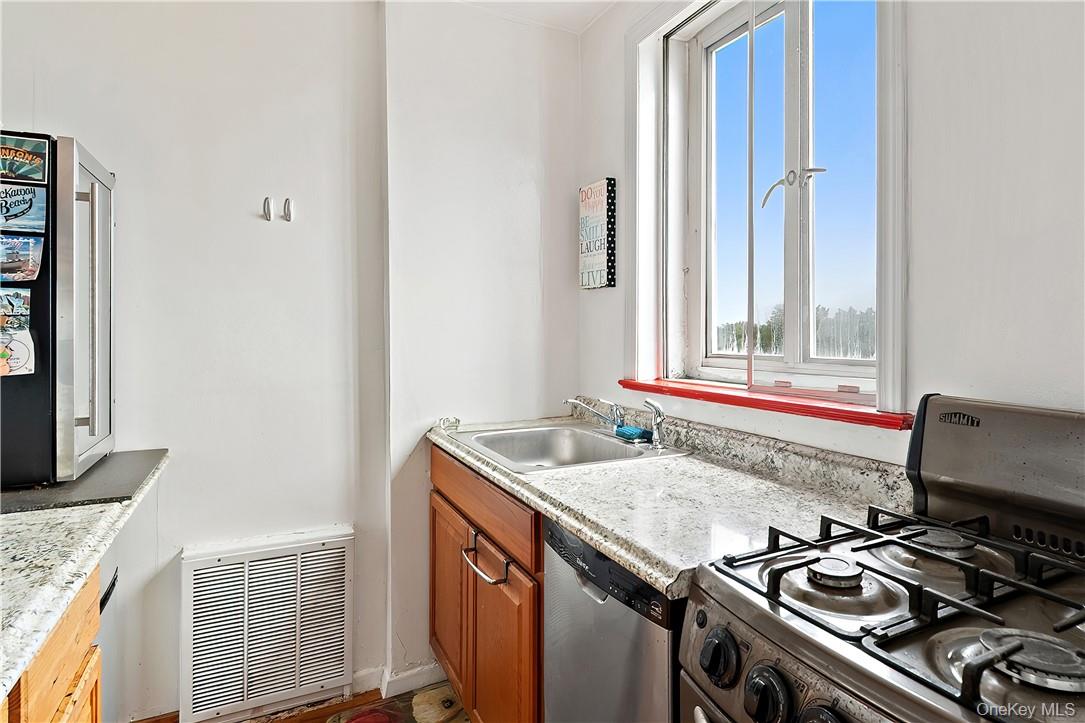 #12 photo, 4320 Van Cortlandt Park East, ブロンクス区 Bronx , NY 10470