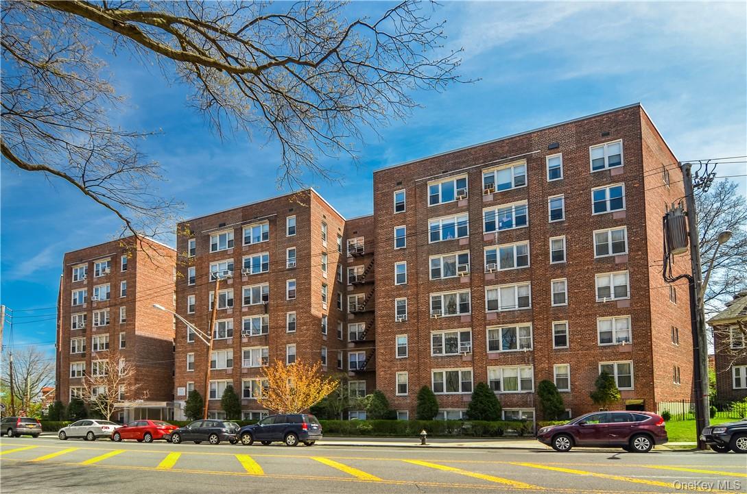 #19 photo, 4320 Van Cortlandt Park East, ブロンクス区 Bronx , NY 10470