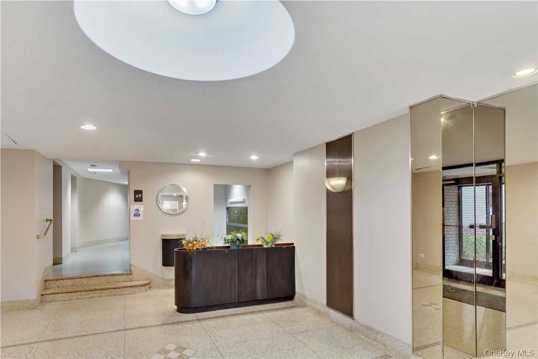 #2 photo, 4320 Van Cortlandt Park East, ブロンクス区 Bronx , NY 10470