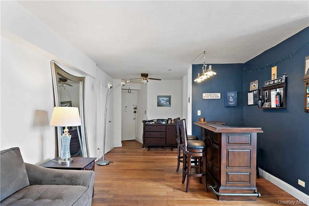 #7 photo, 4320 Van Cortlandt Park East, ブロンクス区 Bronx , NY 10470