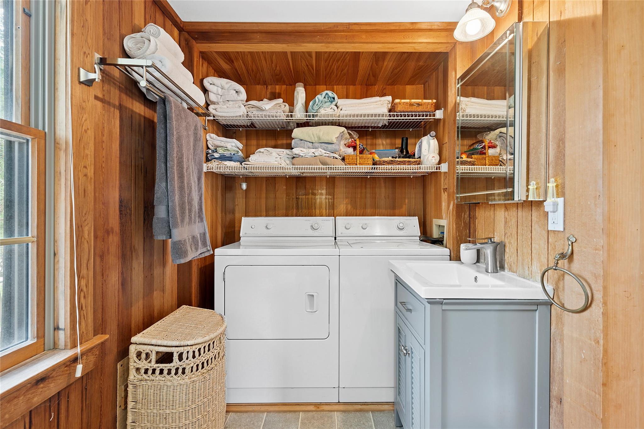 #8 photo, 25 Gardiner Drive, Amagansett , NY 11930