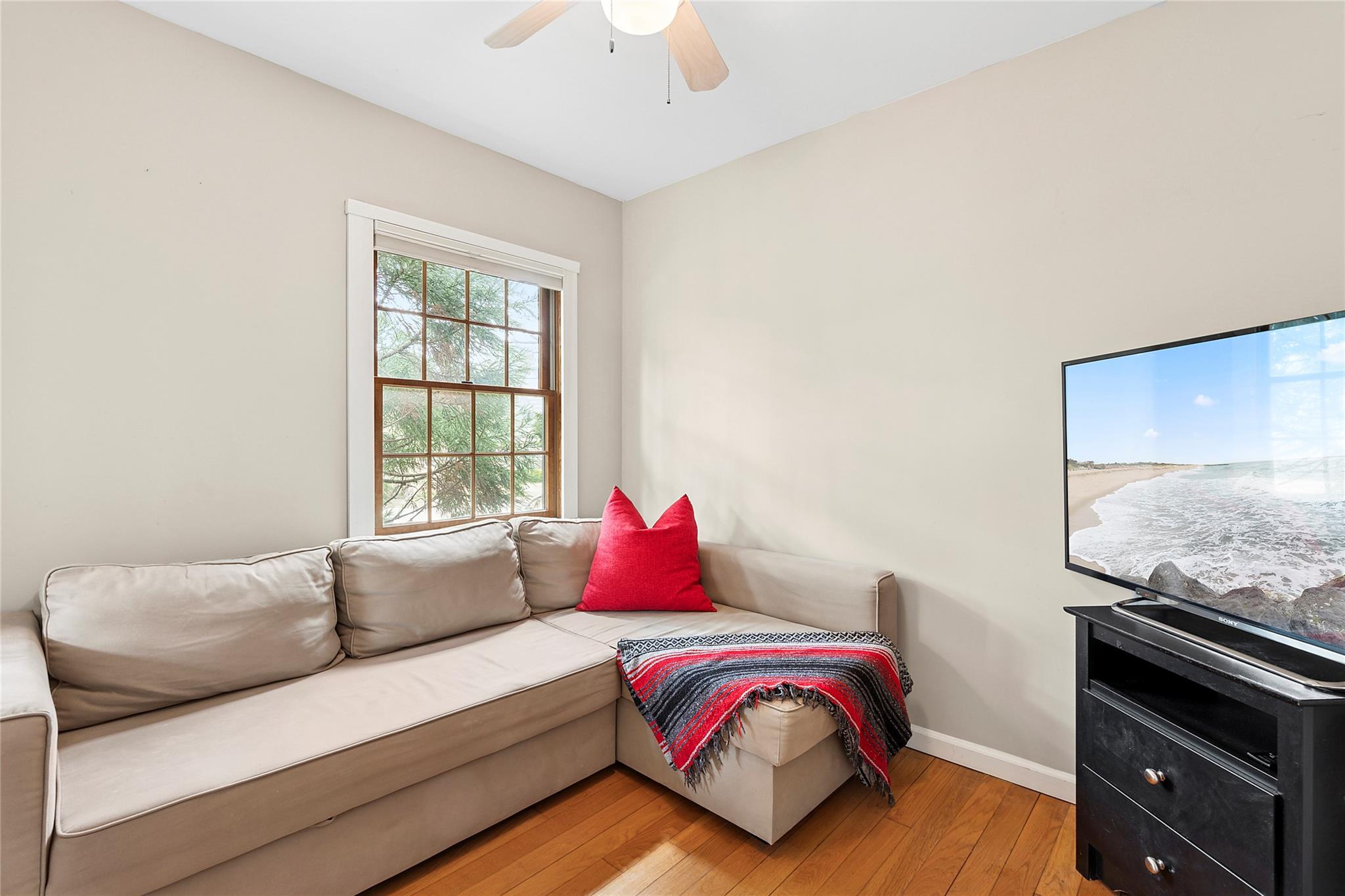 #9 photo, 25 Gardiner Drive, Amagansett , NY 11930