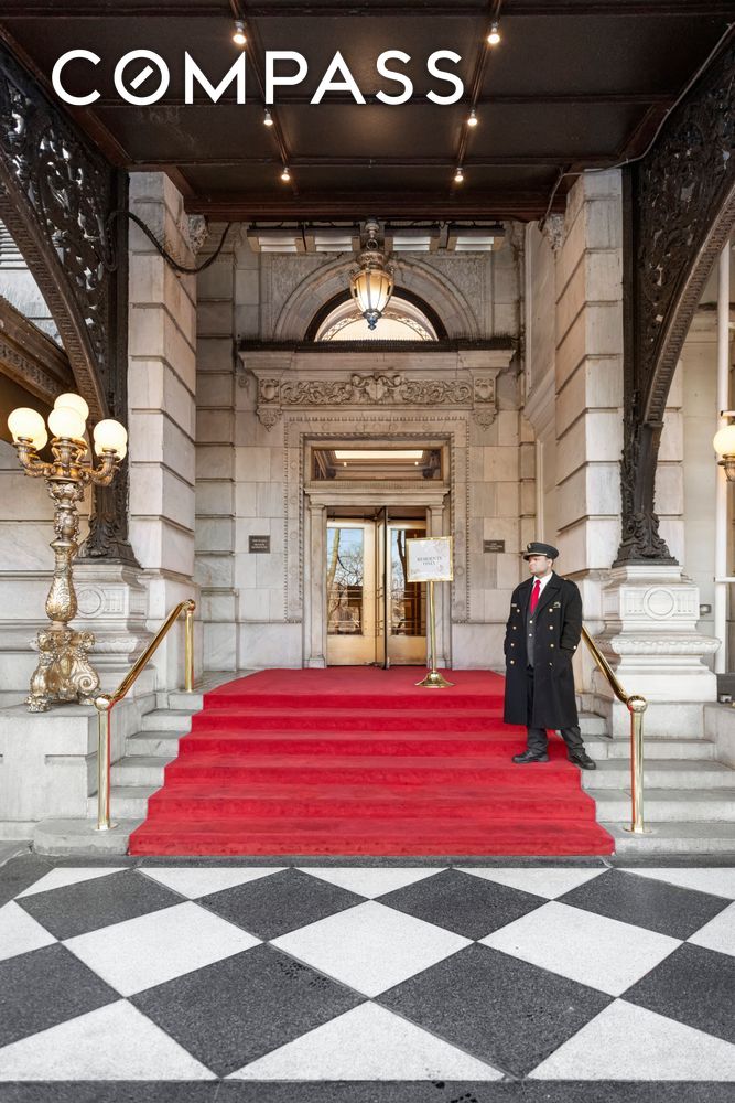 #19 photo, 1 Central Park S, マンハッタン Central Park South , NY 10019