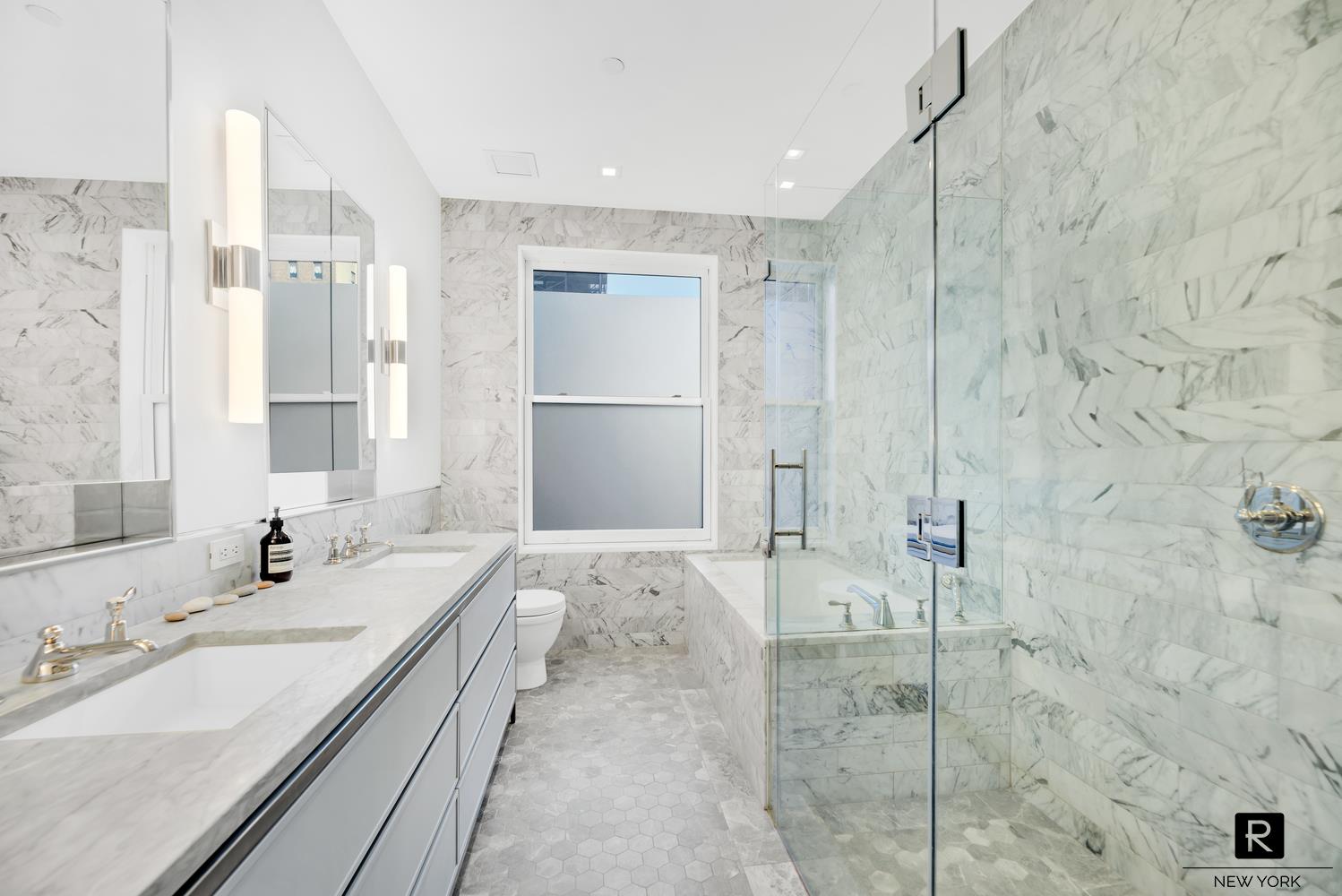 #17 photo, 350 W 71st Street, マンハッタン Lincoln Square , NY 10023