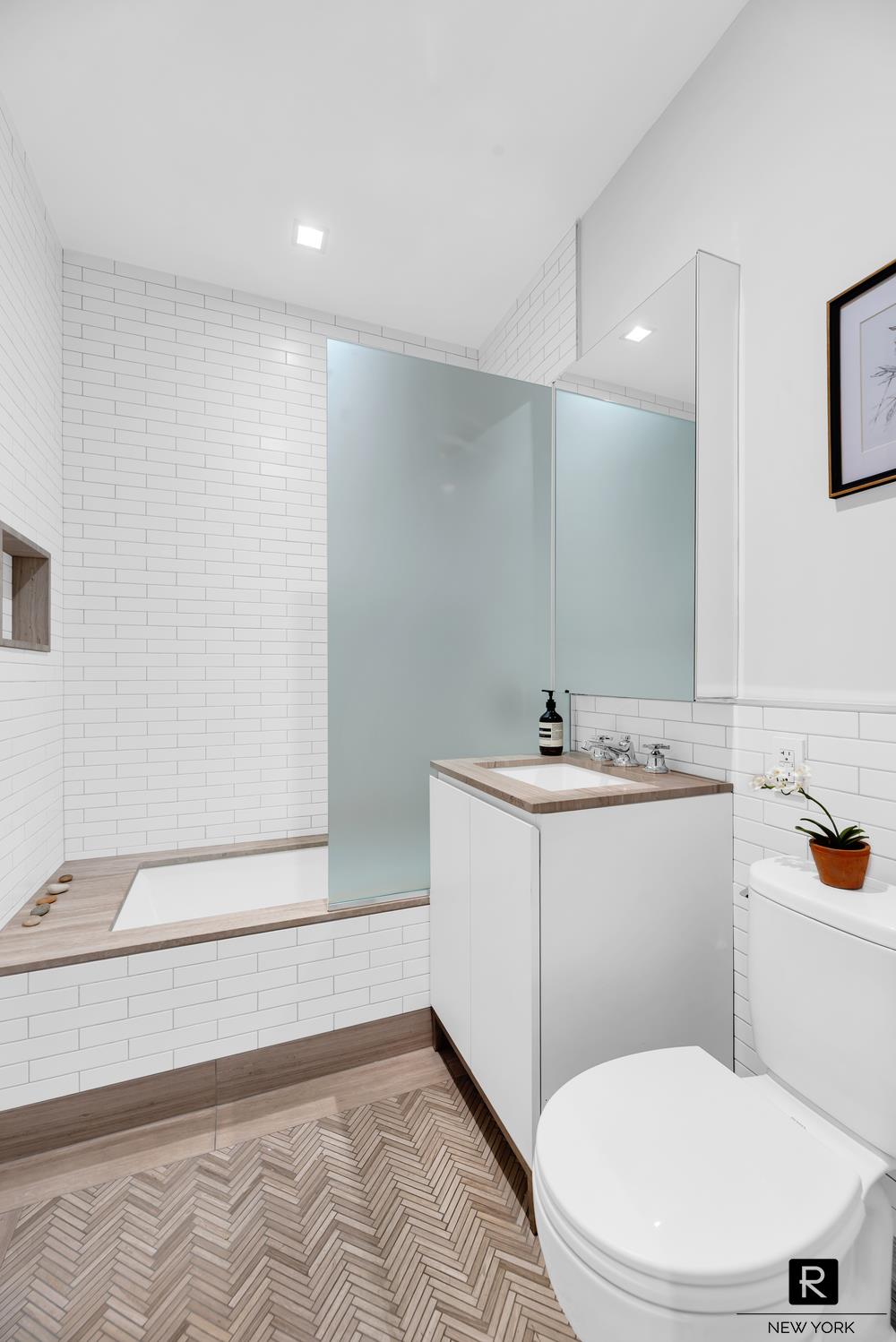 #19 photo, 350 W 71st Street, マンハッタン Lincoln Square , NY 10023