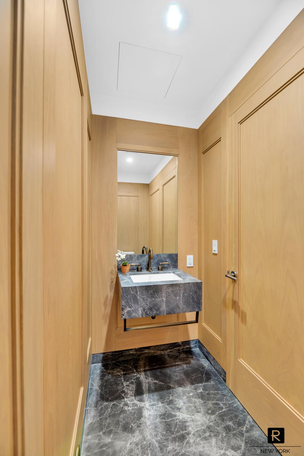 #20 photo, 350 W 71st Street, マンハッタン Lincoln Square , NY 10023