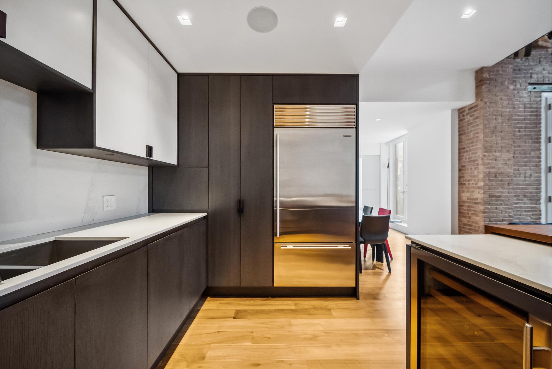 #21 photo, 240 CENTRE Street, マンハッタン Little Italy , NY 10013