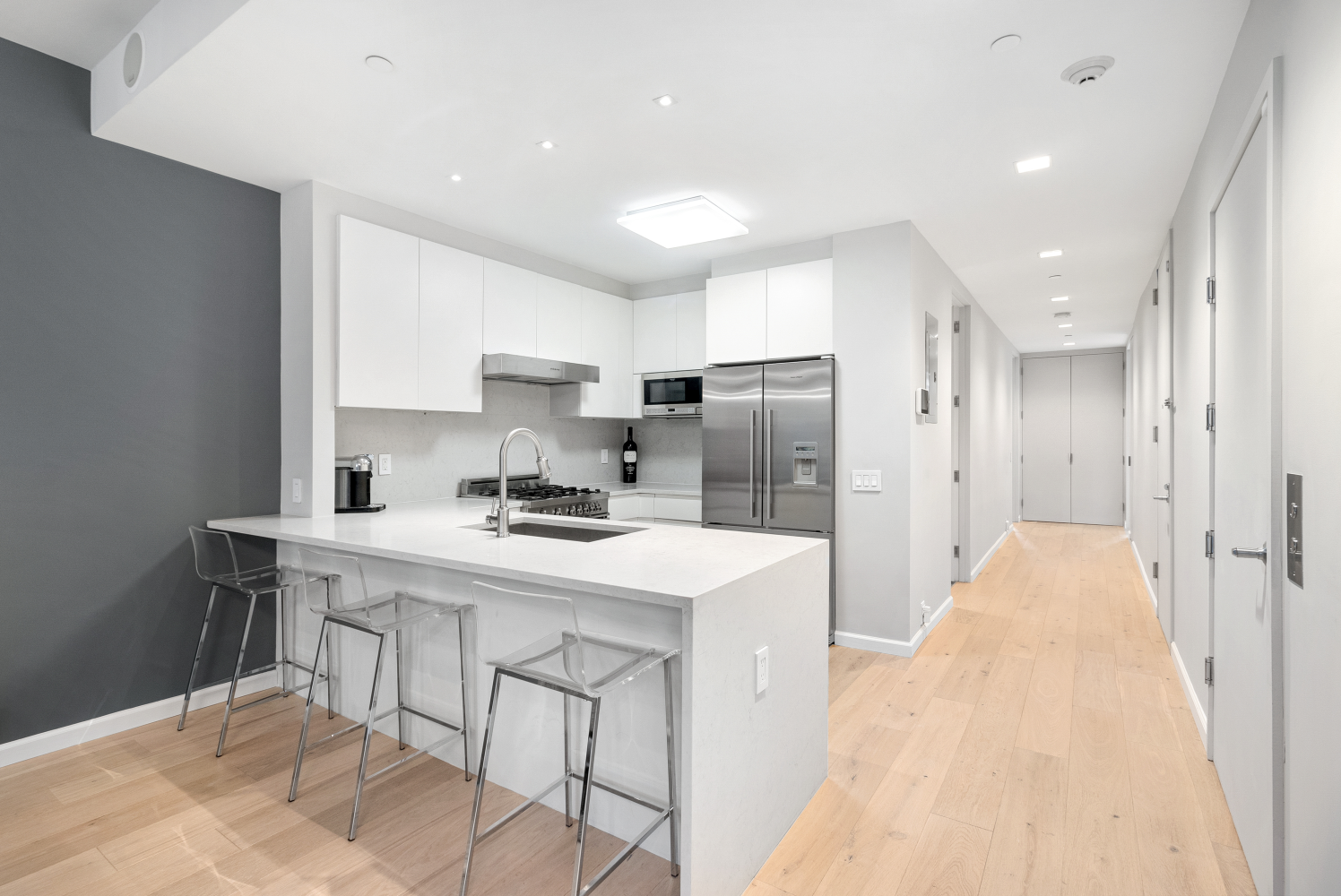 #5 photo, 277 E 7TH Street, マンハッタン East Village , NY 10009