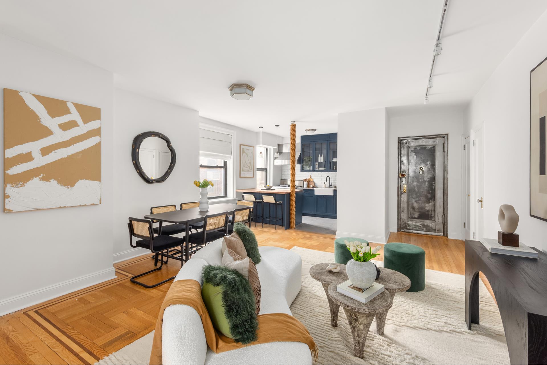 #7 photo, 99 E 4TH Street, マンハッタン East Village , NY 10003