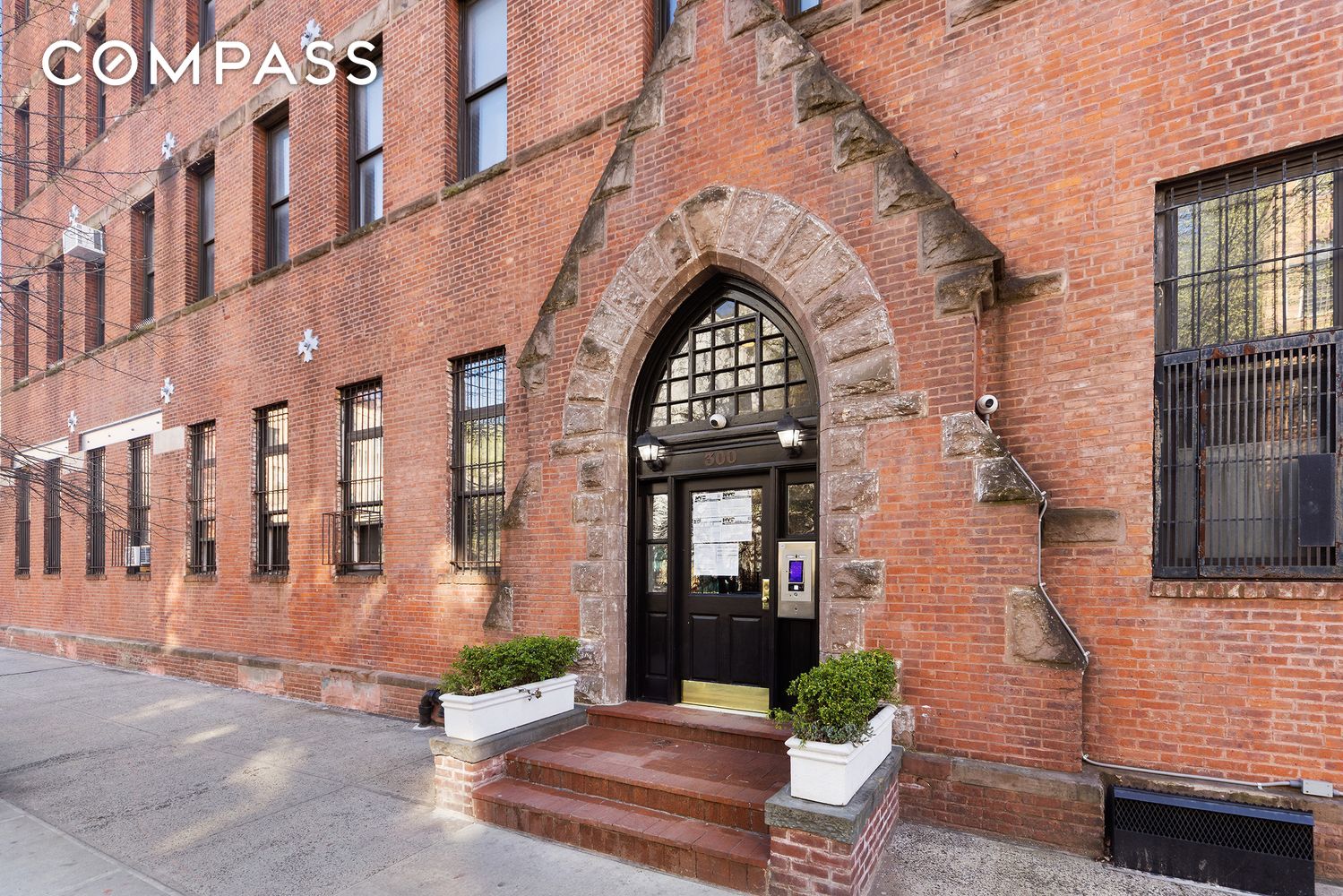 #8 photo, 300 E 4th Street, マンハッタン East Village , NY 10009