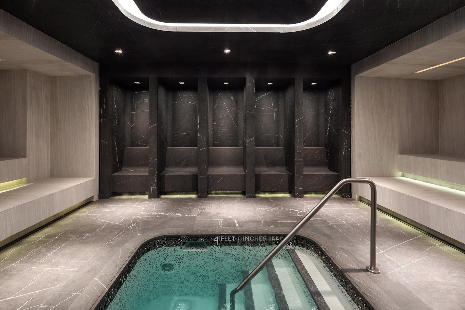 #19 photo, 252 South Street, マンハッタン Chinatown , NY 10002