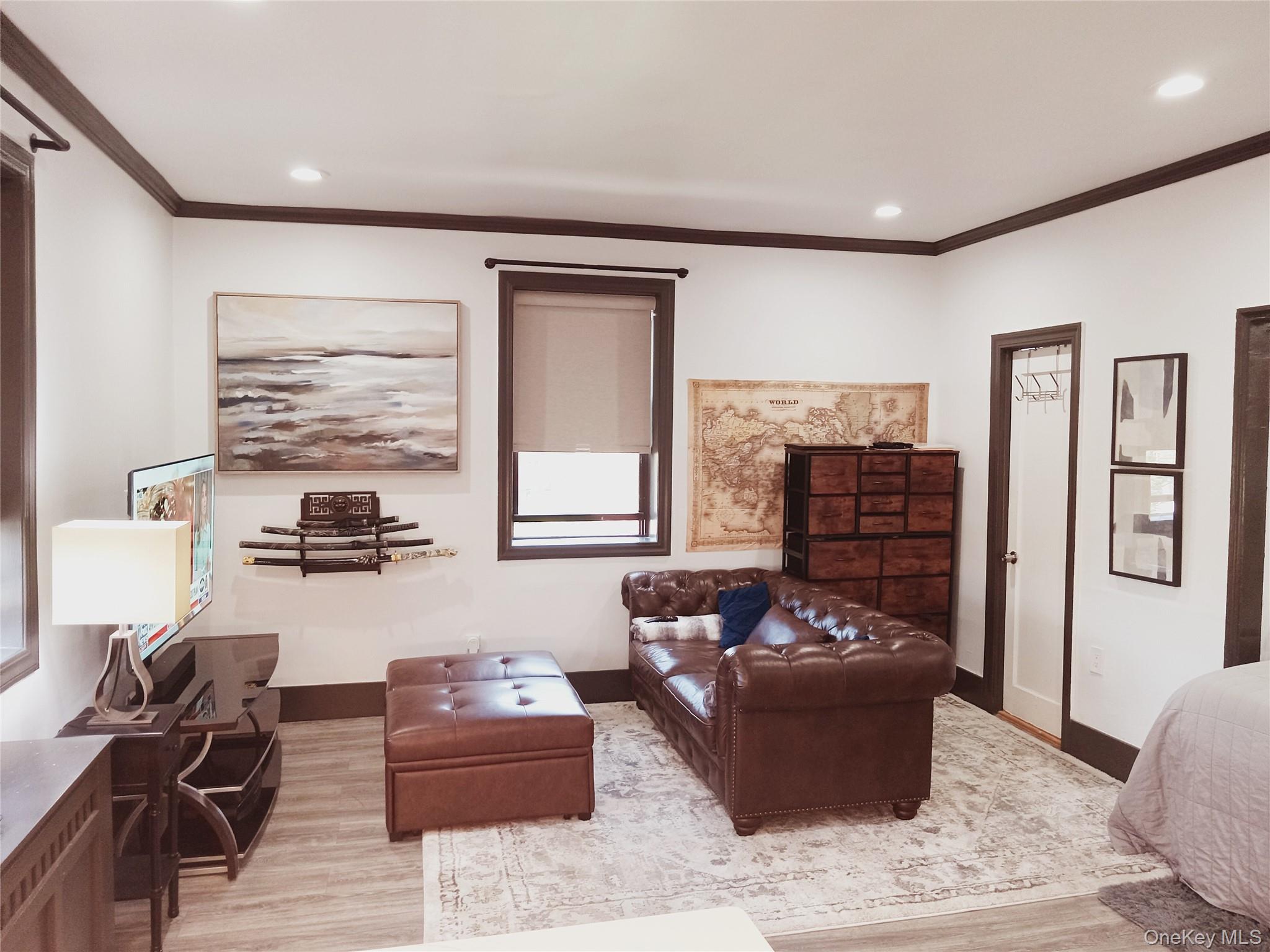 #8 photo, 4784 Boston Post Road, Pelham , NY 10803