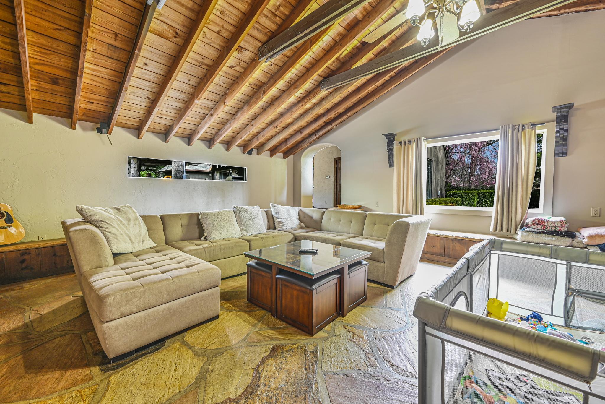 #14 photo, 527 Deer Park Avenue, Dix Hills , NY 11746-5207