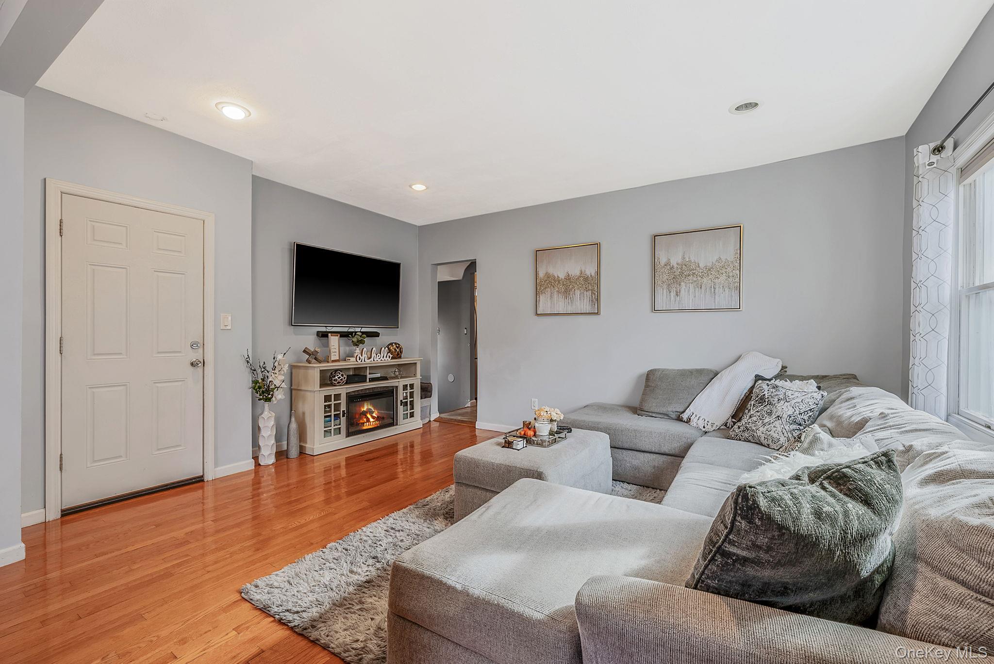 #14 photo, 236 W Pine Street, ナッソー郡 Long Beach , NY 11561