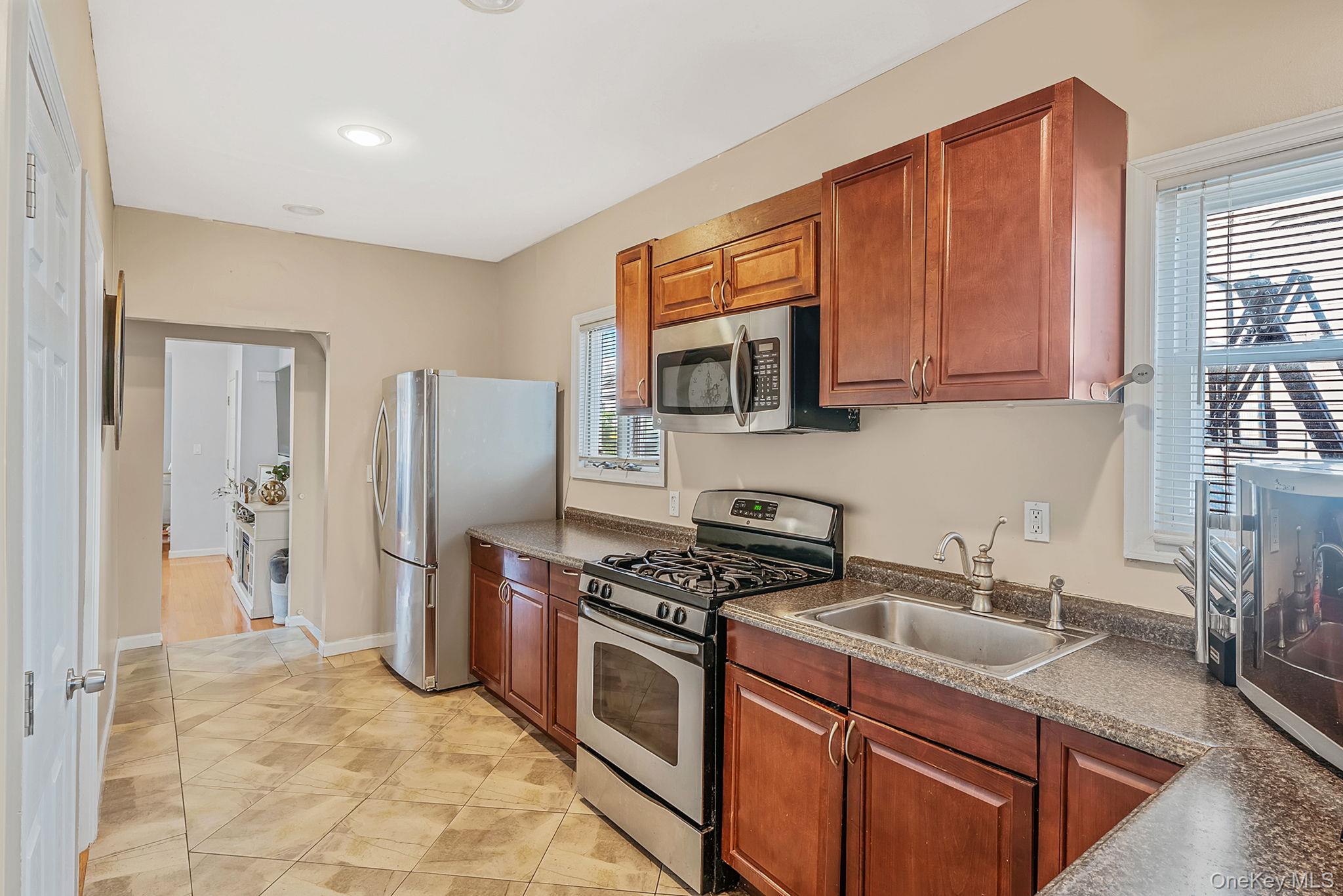 #17 photo, 236 W Pine Street, ナッソー郡 Long Beach , NY 11561